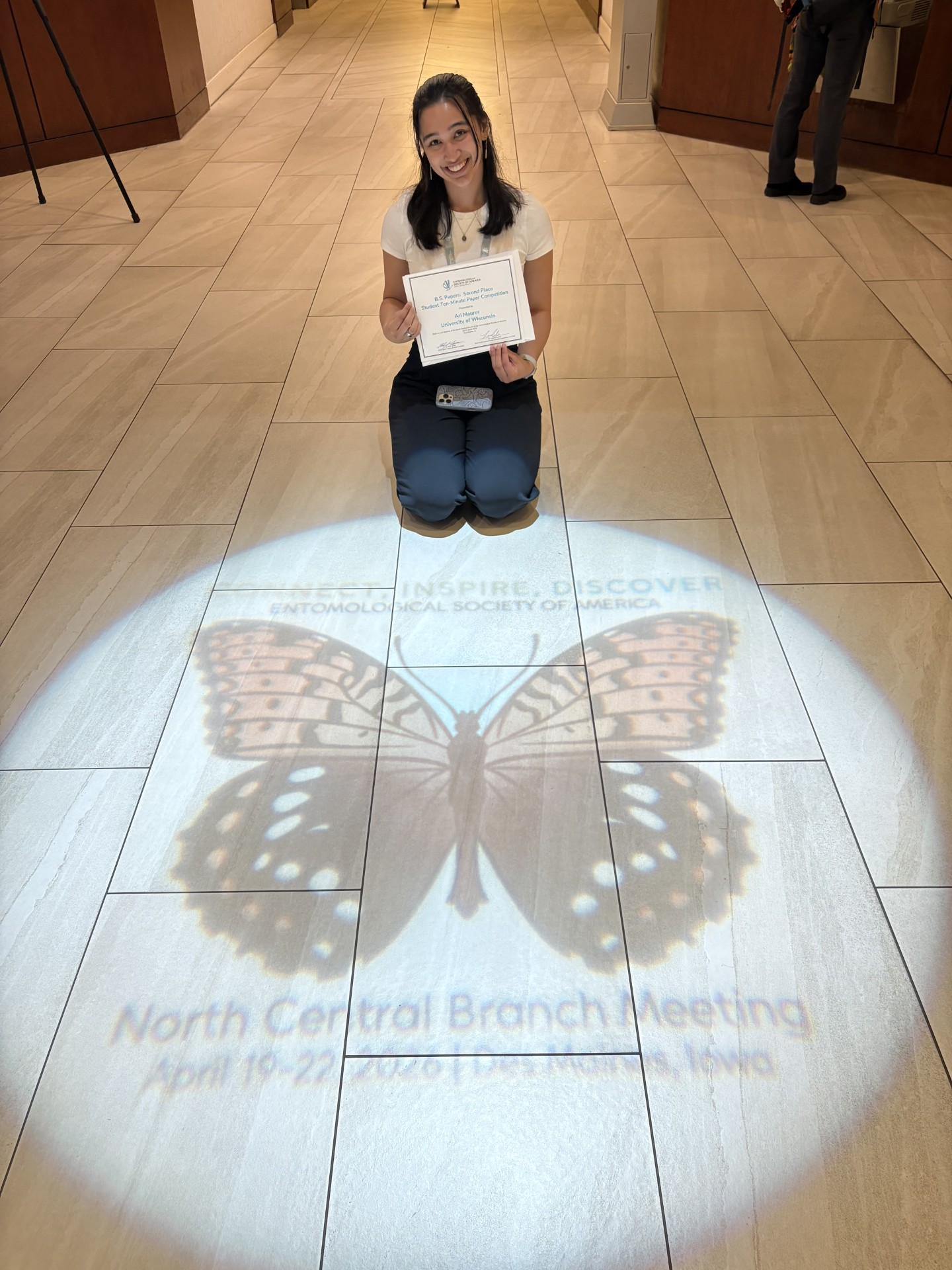 ari maurer photographed with her award