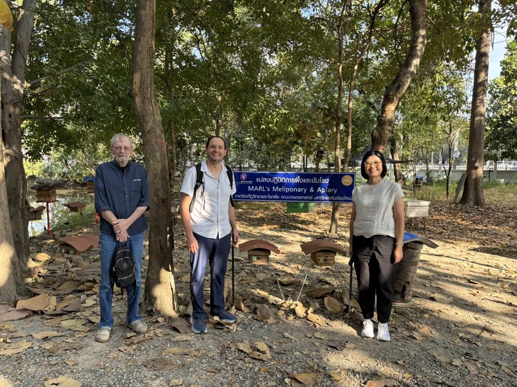 group photo at Chiang Mai university